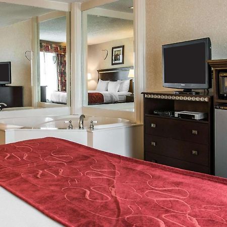 Comfort Suites Canton - Detroit Екстериор снимка