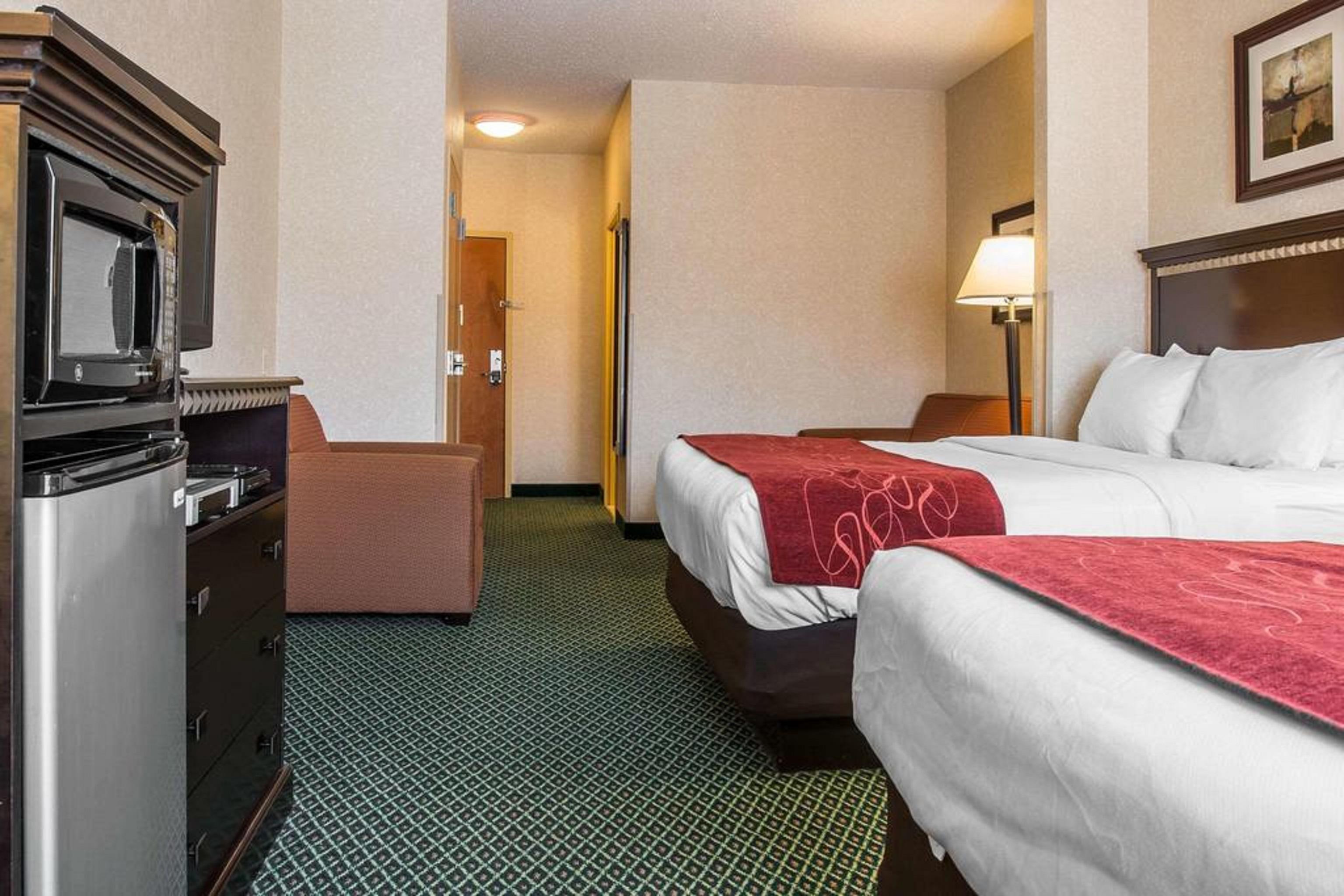 Comfort Suites Canton - Detroit Екстериор снимка